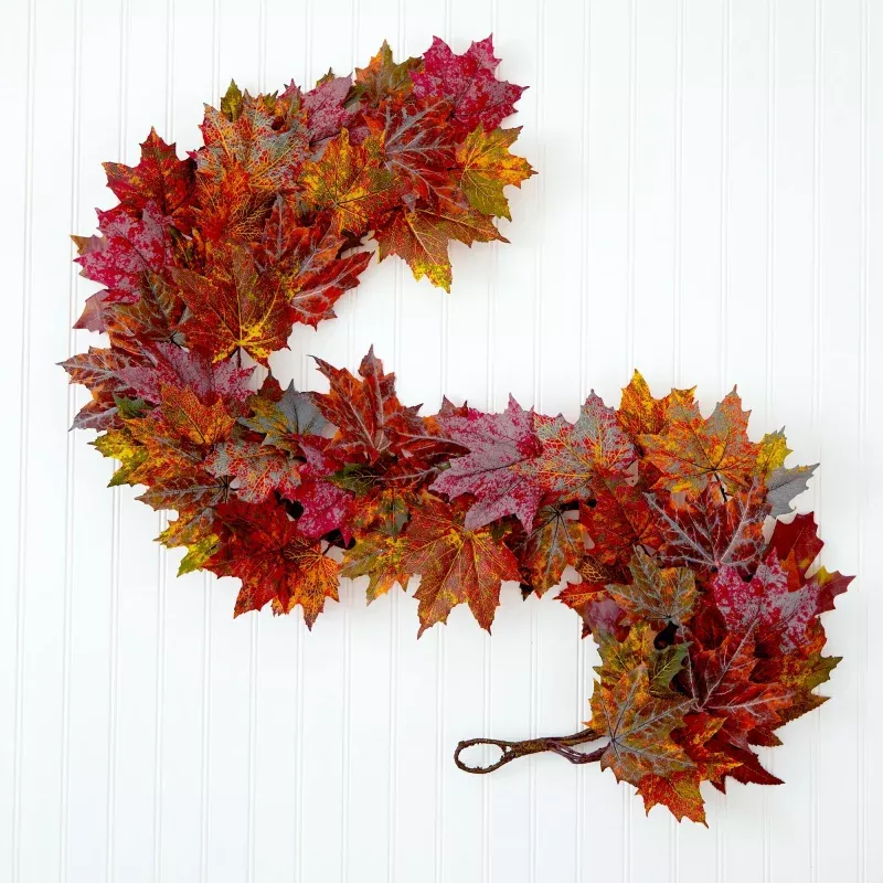 60 Maple Leaf Garland