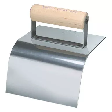 Kraft Tool CF193 6″ x 5″, 2″ Radius Curb Tool with Wood Handle