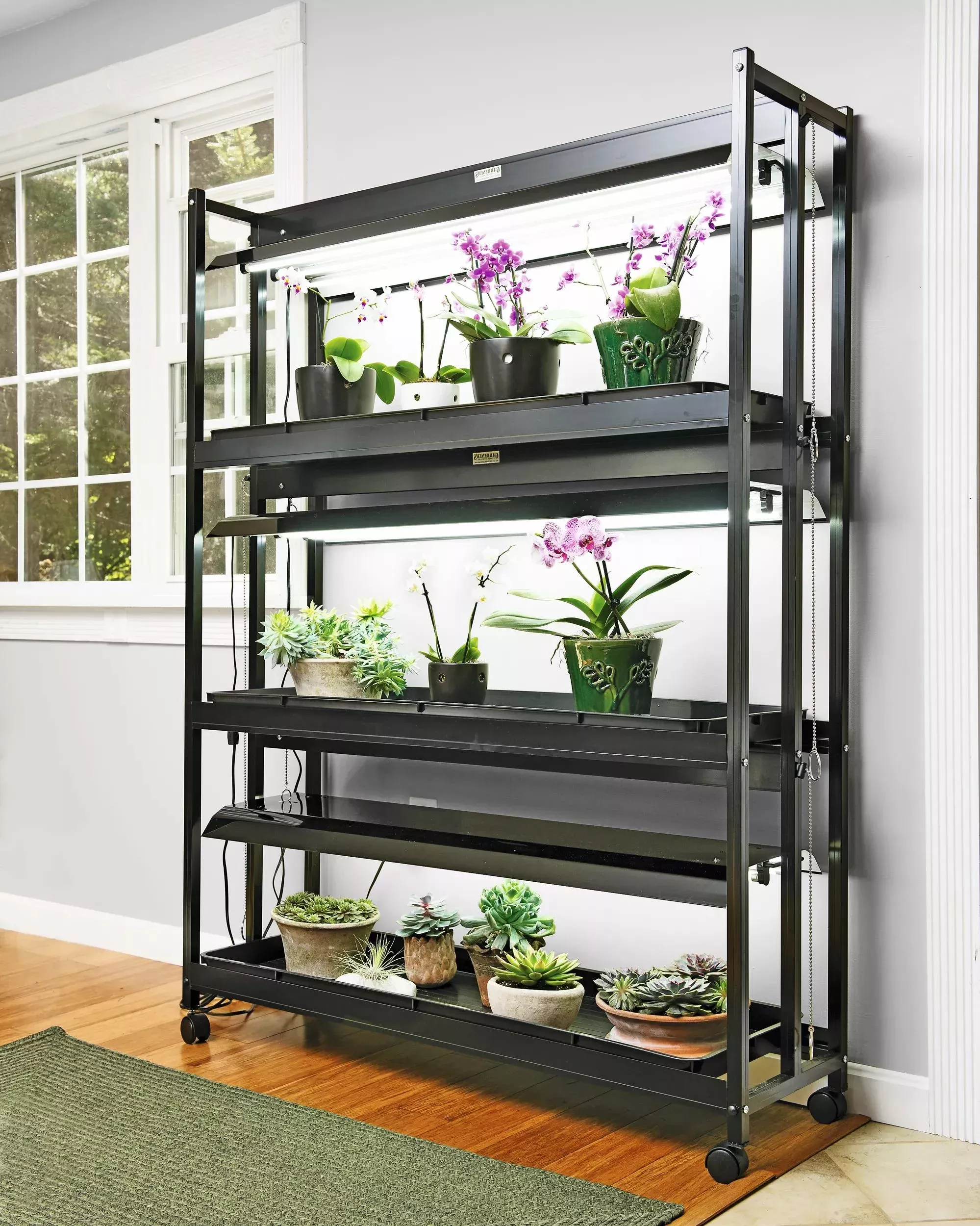 LED SunLiteHigh Intensity 3-Tier Garden