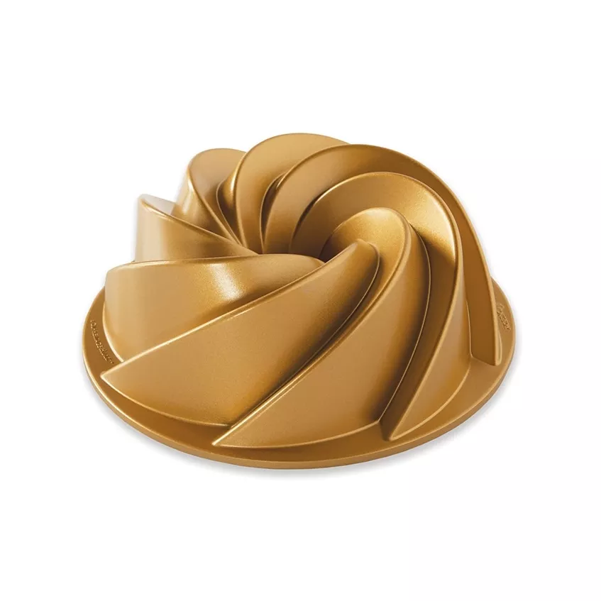Nordic Ware 6 Cup Heritage Bundt Pan