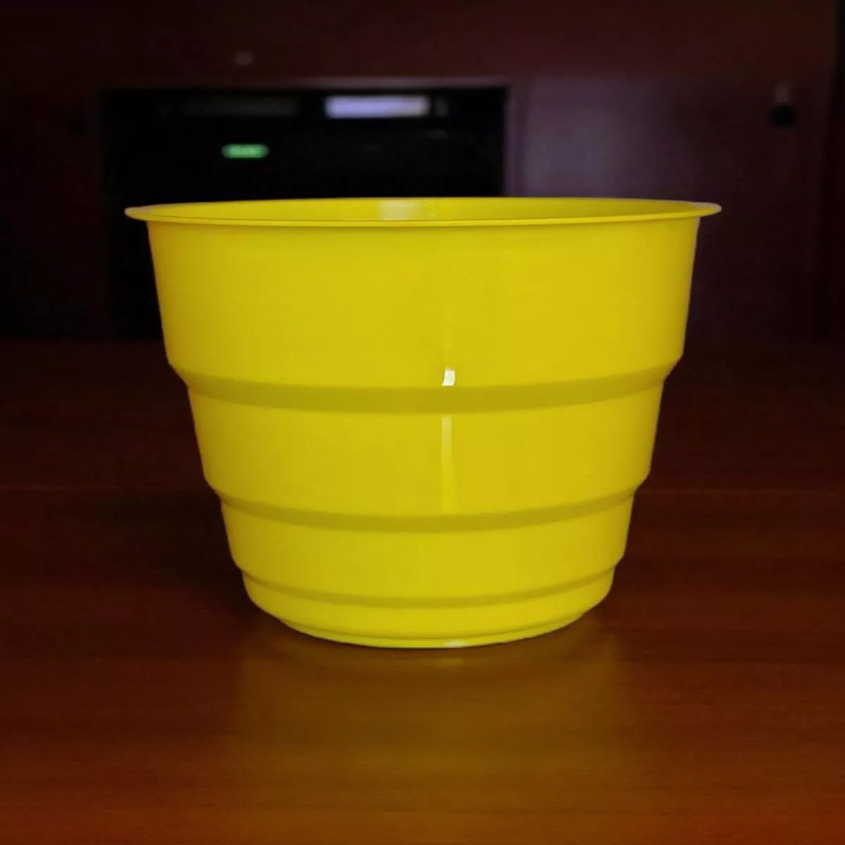 YELLOW GARDEN POT STEP